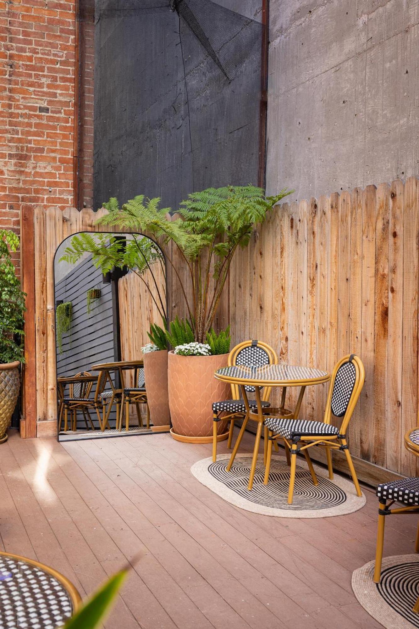 The Beau Hotel Downtown San Diego Gaslamp Quarter Exterior photo